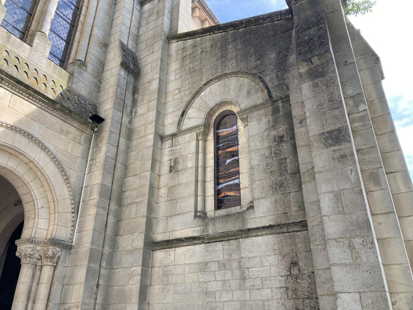 Feu originel - église d'Arès